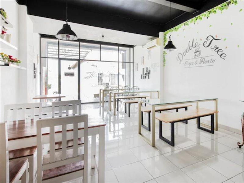 Oyo 3746 Double Tree Guesthouse Purwokerto Exterior photo